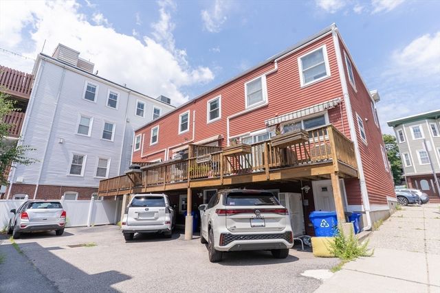 453 E 8th St, Boston, MA 02127