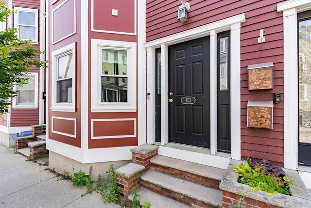 453 E 8th St, Boston, MA 02127