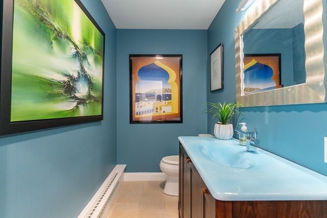 453 E 8th St, Boston, MA 02127