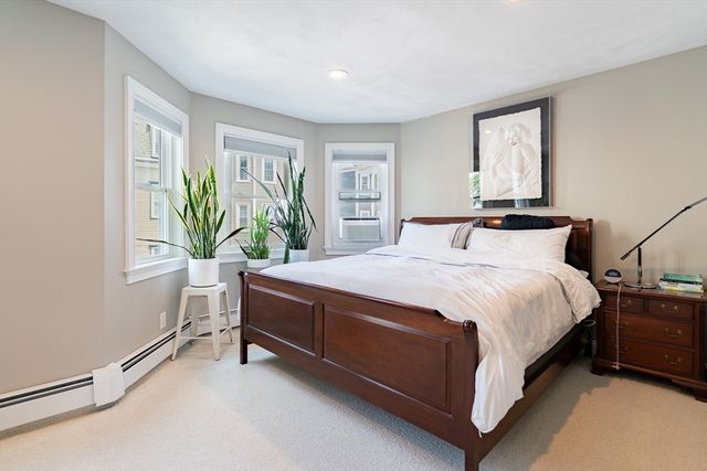 453 E 8th St, Boston, MA 02127