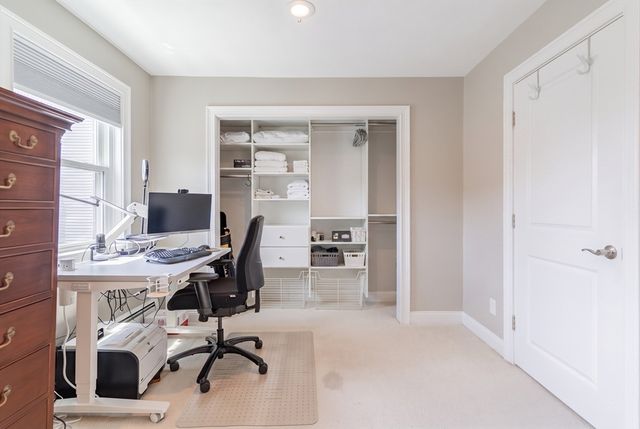 453 E 8th St, Boston, MA 02127