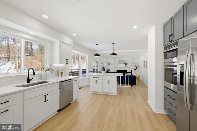 14990 DUFIEF DR, Gaithersburg, MD 20878