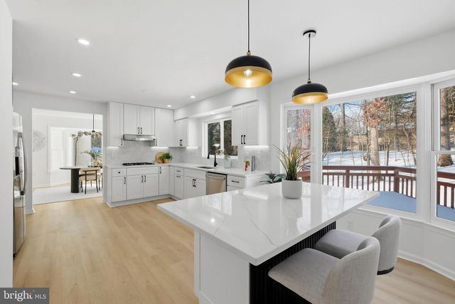 14990 DUFIEF DR, Gaithersburg, MD 20878