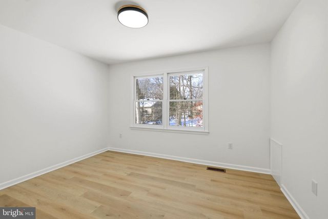 14990 DUFIEF DR, Gaithersburg, MD 20878