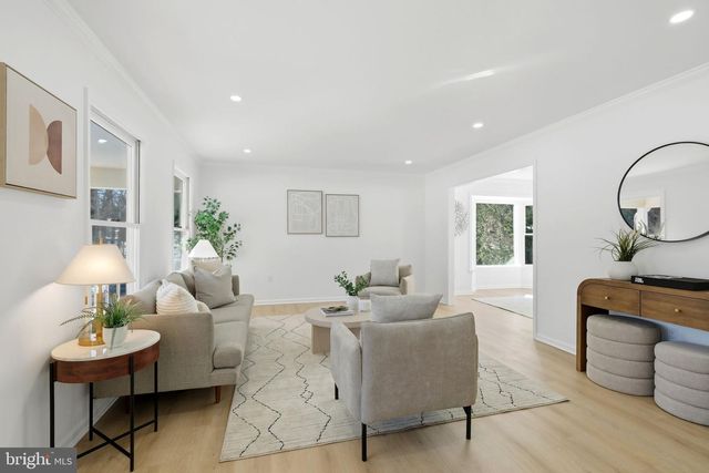 14990 DUFIEF DR, Gaithersburg, MD 20878