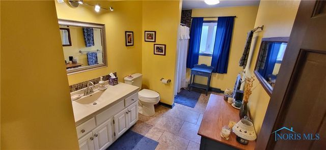 6968 Shooters Hill Road, Toledo, OH 43617