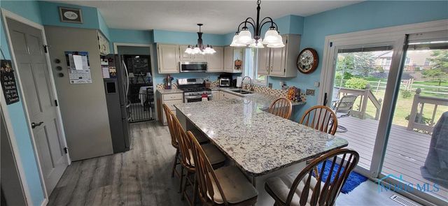 6968 Shooters Hill Road, Toledo, OH 43617