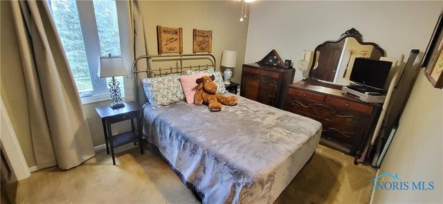 6968 Shooters Hill Road, Toledo, OH 43617