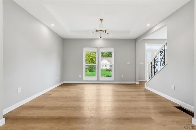 8252 Dampier Circle, Clay, NY 13090