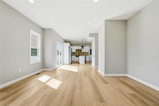 8252 Dampier Circle, Clay, NY 13090