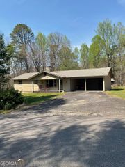445 Glade Road, Clayton, GA 30525