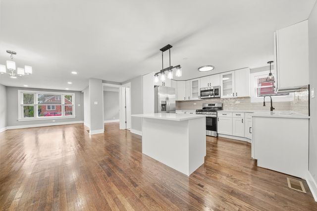 819 E 98th Place, Chicago, IL 60628