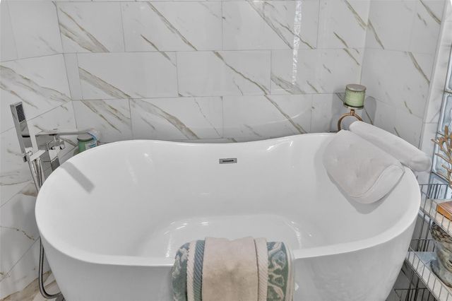 21 TOWNHILL DRIVE, Eustis, FL 32726