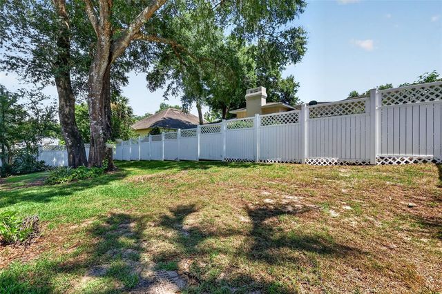 21 TOWNHILL DRIVE, Eustis, FL 32726