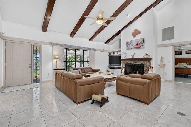 21 TOWNHILL DRIVE, Eustis, FL 32726