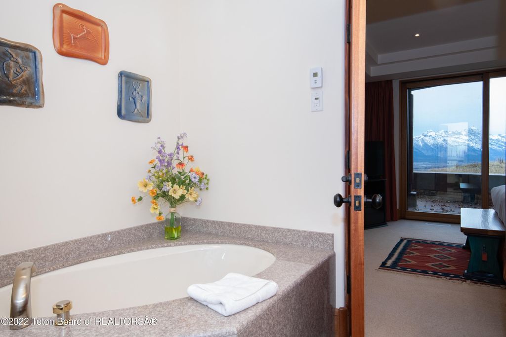 1987 N SPIRIT DANCE Road, Jackson, WY 83001 photo 23