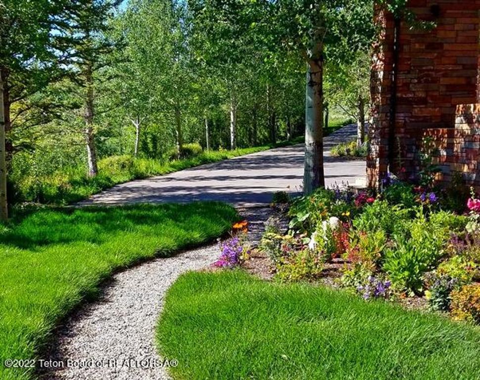 1987 N SPIRIT DANCE Road, Jackson, WY 83001 photo 33