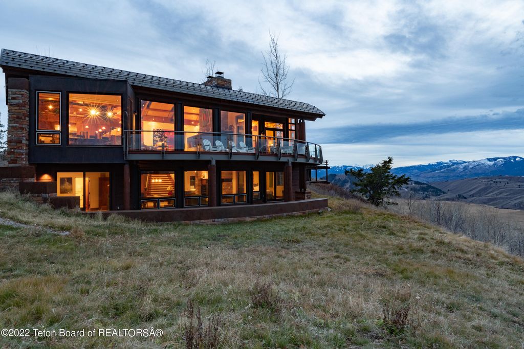 1987 N SPIRIT DANCE Road, Jackson, WY 83001 photo 4