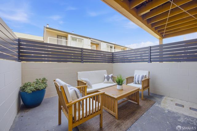 1004 San Antonio Circle 109, Daly City, CA 94014
