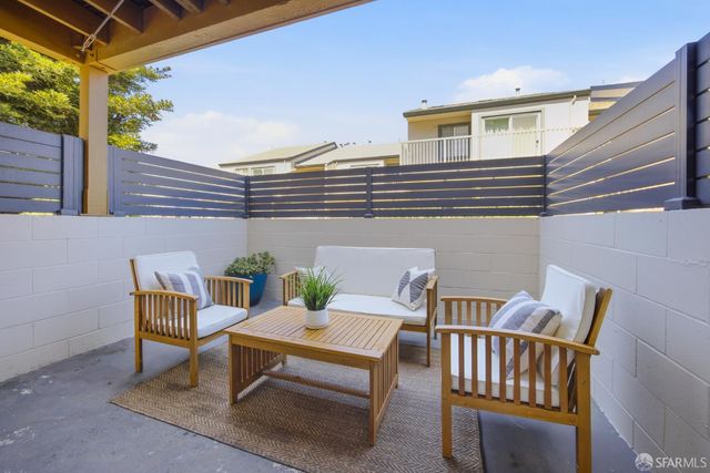 1004 San Antonio Circle 109, Daly City, CA 94014