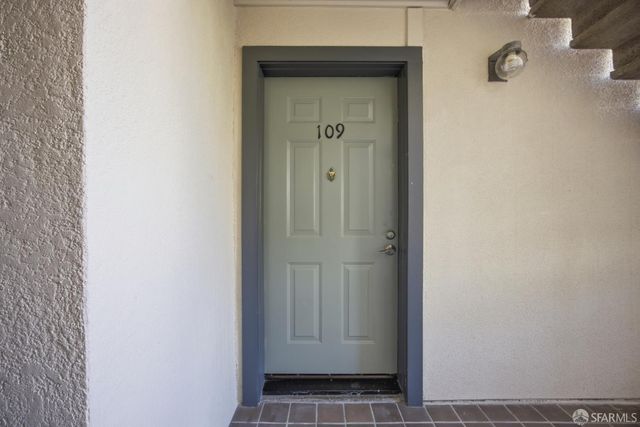 1004 San Antonio Circle 109, Daly City, CA 94014