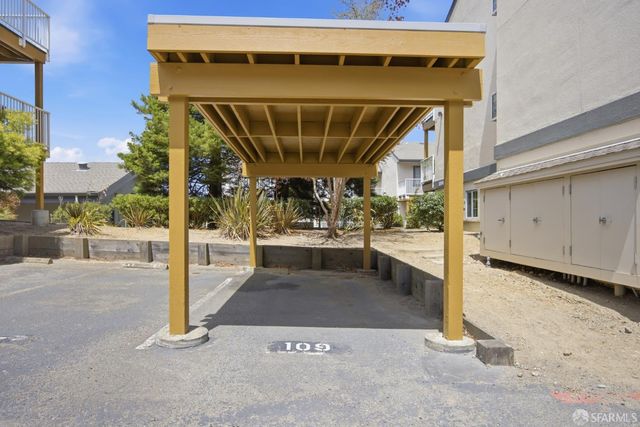 1004 San Antonio Circle 109, Daly City, CA 94014
