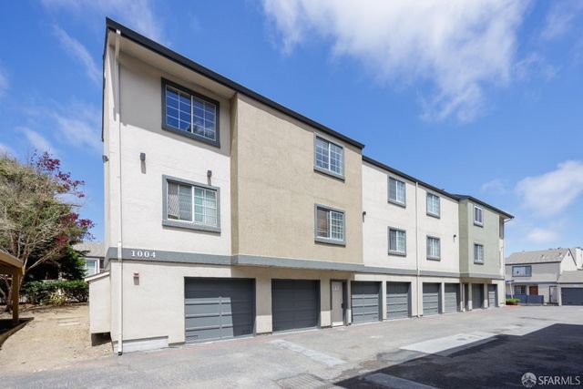 1004 San Antonio Circle 109, Daly City, CA 94014