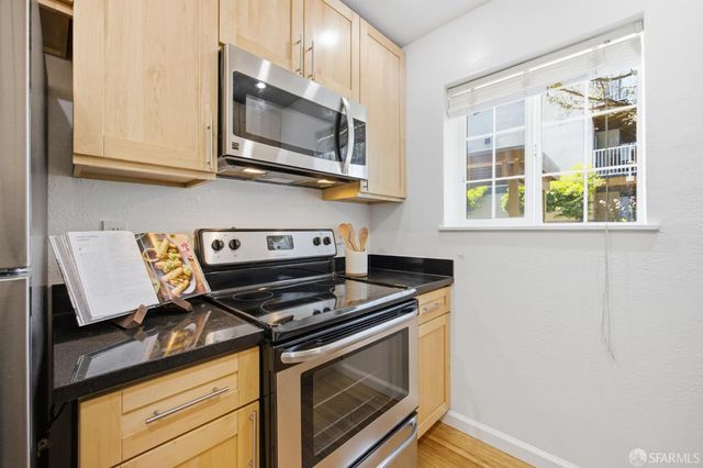 1004 San Antonio Circle 109, Daly City, CA 94014