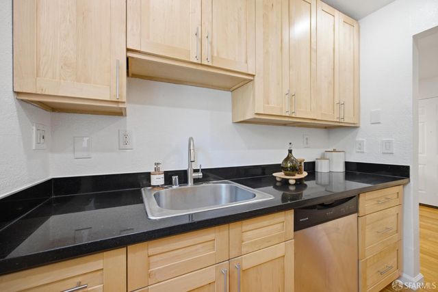 1004 San Antonio Circle 109, Daly City, CA 94014