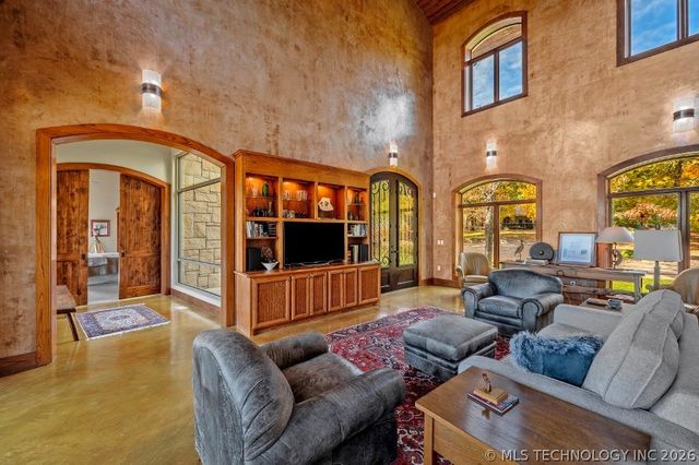 5094 Tower Drive, Kingston, OK 73439