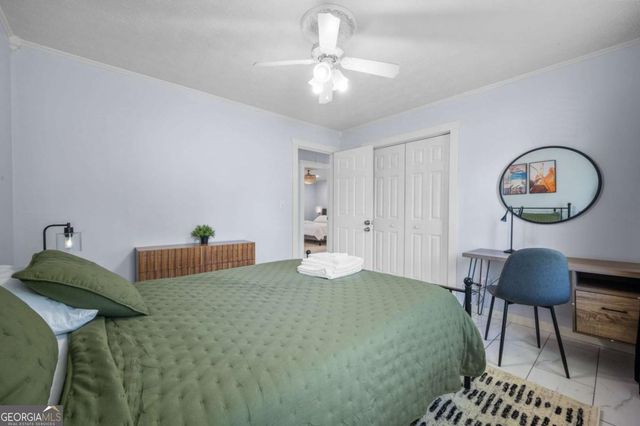 493 Greg Drive SW, Lilburn, GA 30047