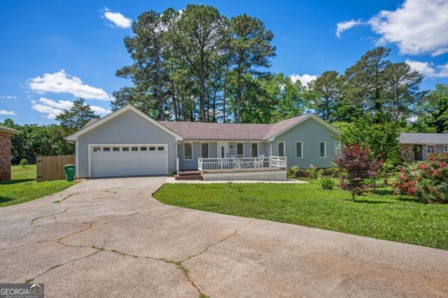 493 Greg Drive SW, Lilburn, GA 30047
