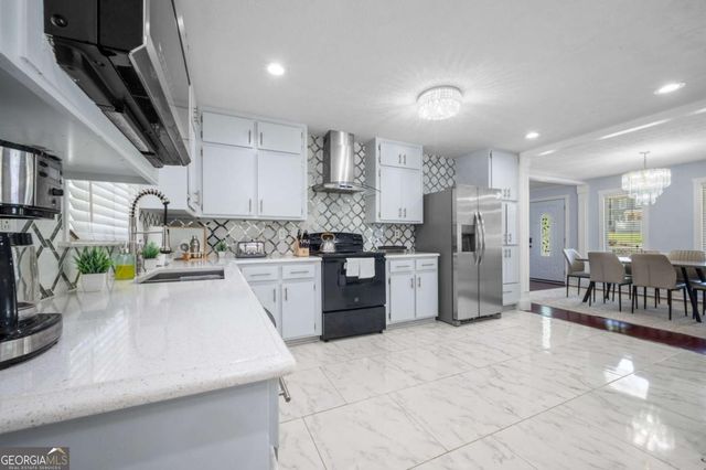 493 Greg Drive SW, Lilburn, GA 30047