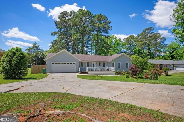 493 Greg Drive SW, Lilburn, GA 30047