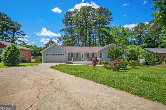 493 Greg Drive SW, Lilburn, GA 30047