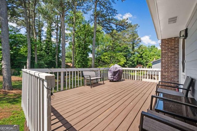 493 Greg Drive SW, Lilburn, GA 30047