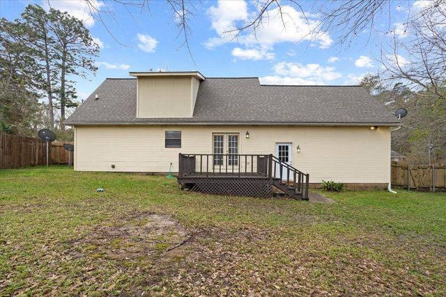 210 Pinehills Dr., Hattiesburg, MS 39402