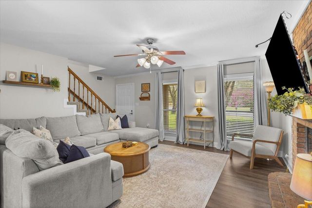 210 Pinehills Dr., Hattiesburg, MS 39402