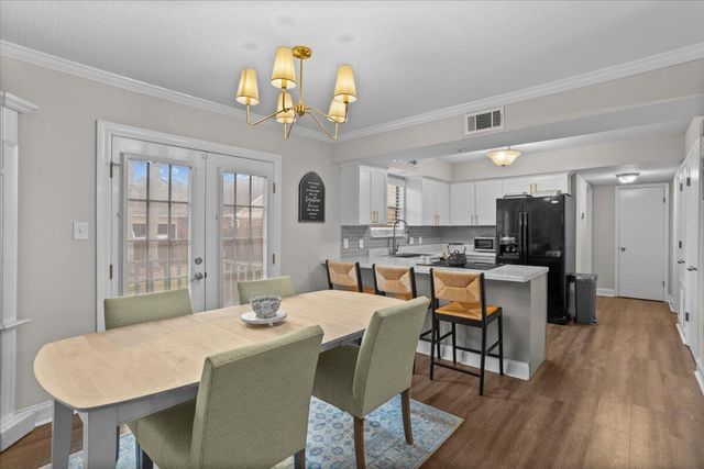 210 Pinehills Dr., Hattiesburg, MS 39402