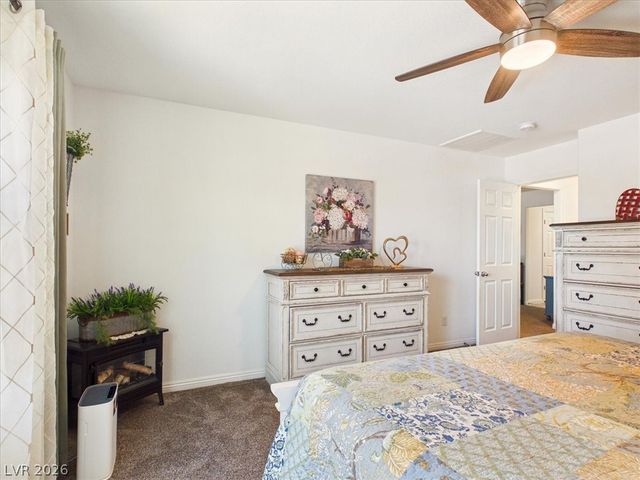 3806 East Gunnison Avenue, Pahrump, NV 89061