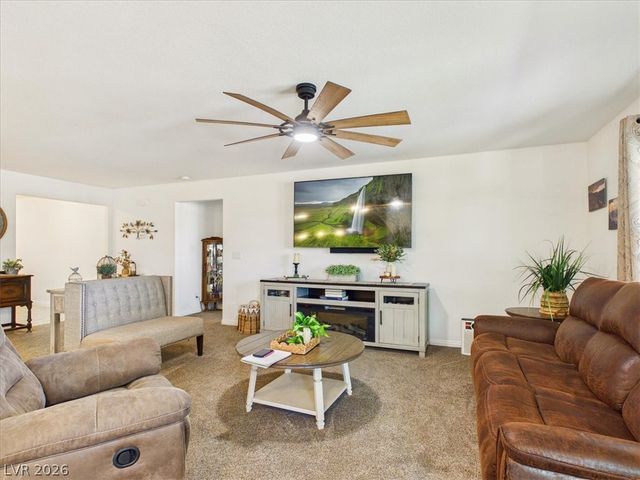 3806 East Gunnison Avenue, Pahrump, NV 89061