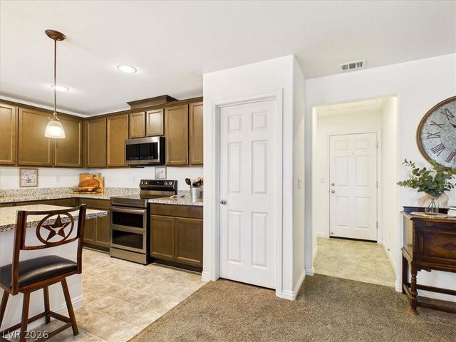 3806 East Gunnison Avenue, Pahrump, NV 89061