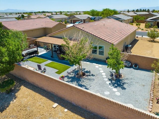 3806 East Gunnison Avenue, Pahrump, NV 89061