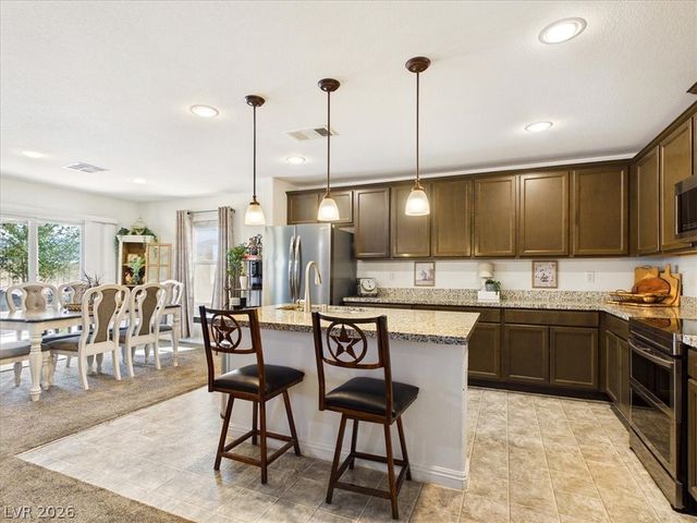 3806 East Gunnison Avenue, Pahrump, NV 89061
