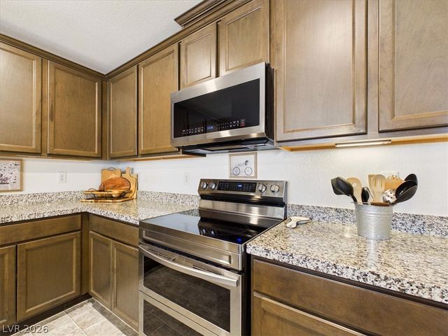 3806 East Gunnison Avenue, Pahrump, NV 89061