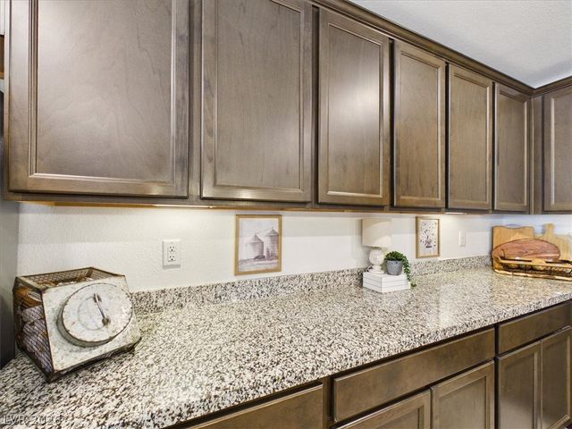 3806 East Gunnison Avenue, Pahrump, NV 89061