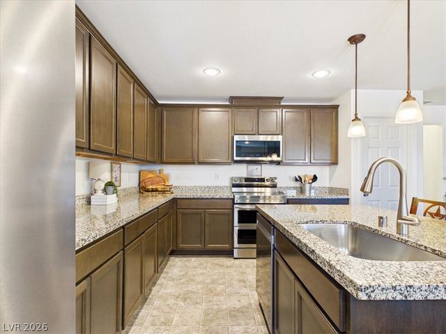 3806 East Gunnison Avenue, Pahrump, NV 89061