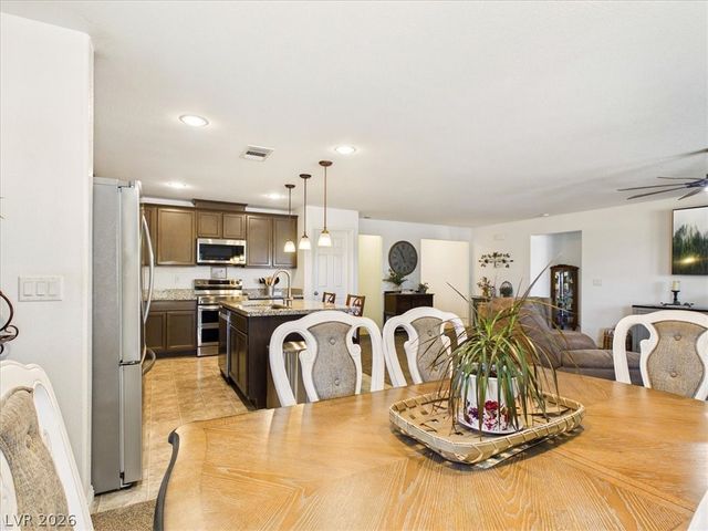 3806 East Gunnison Avenue, Pahrump, NV 89061