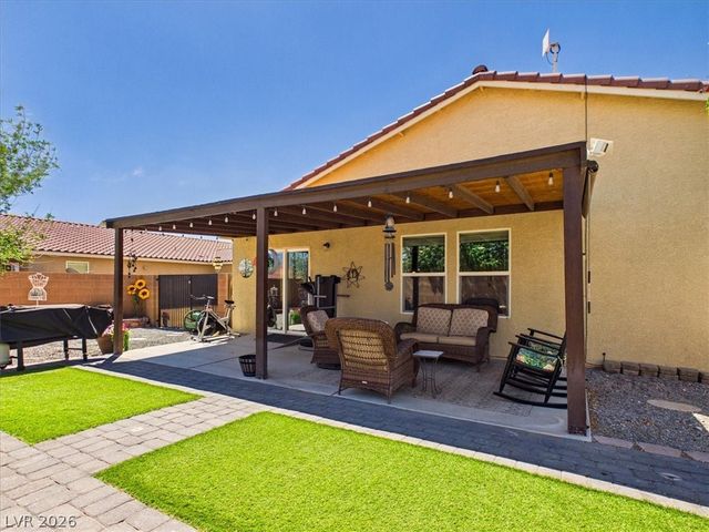 3806 East Gunnison Avenue, Pahrump, NV 89061