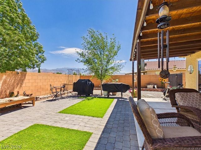 3806 East Gunnison Avenue, Pahrump, NV 89061